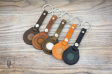 leather keychain for AirTag 