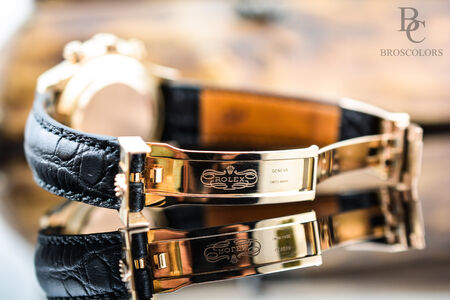 Cosmograph Daytona 18ct Yellow Gold Automatic Crocodile Leather Watch strap
